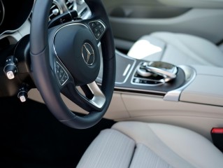 奔驰宝马破解版绿色版V44.89.83.200安卓系统版本-好用
